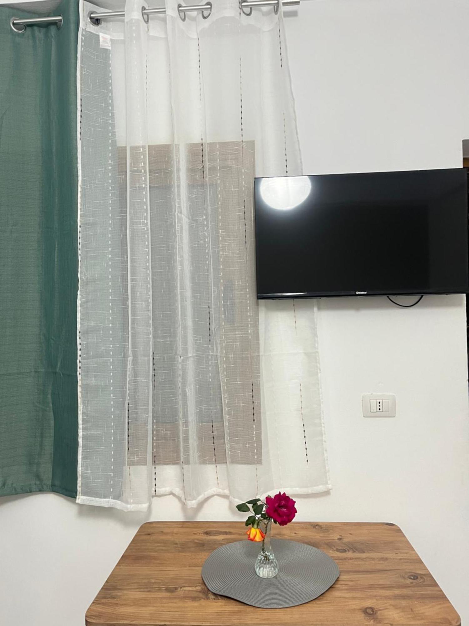 Blossom Apartments Vlore Bagian luar foto