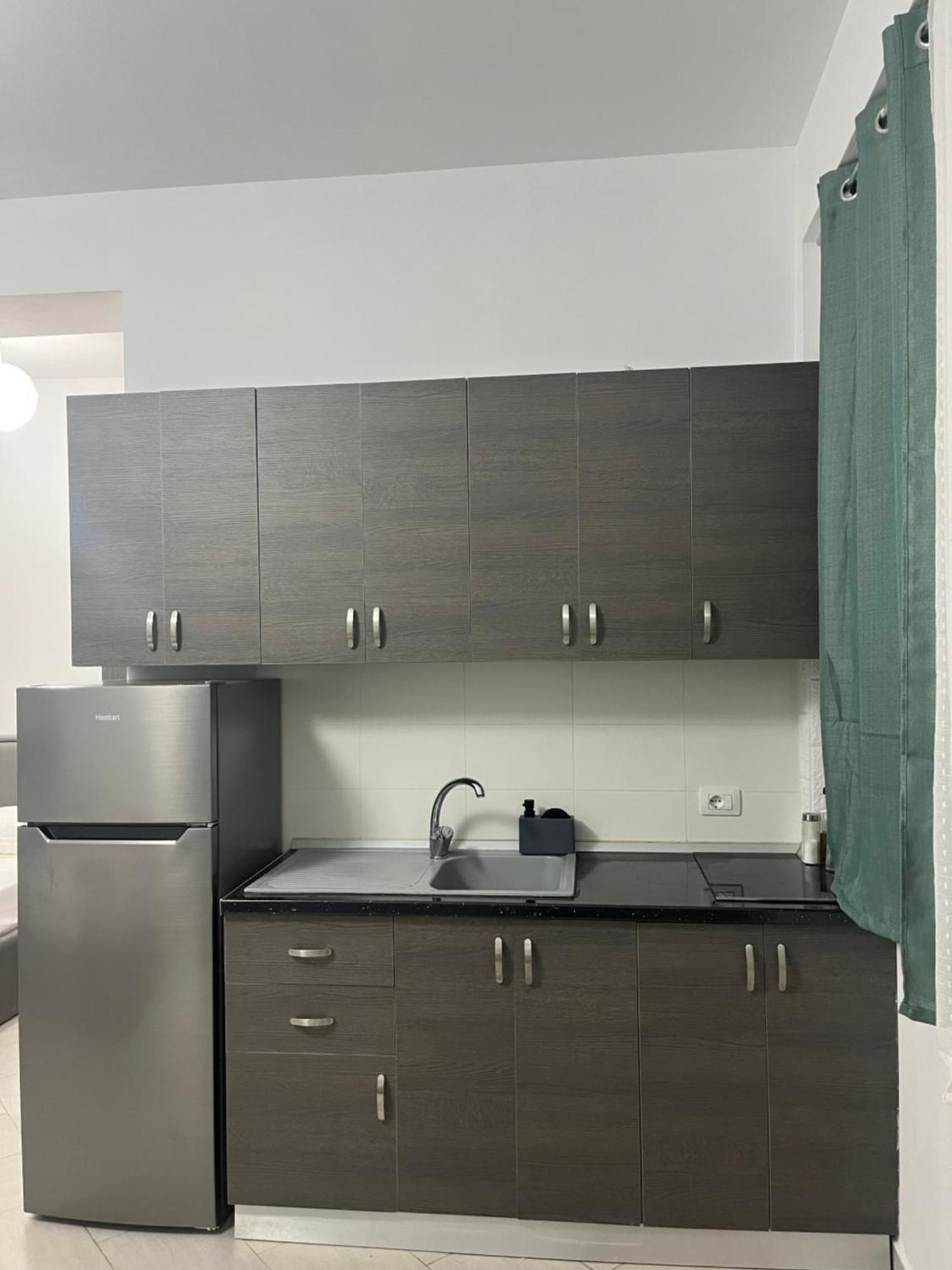 Blossom Apartments Vlore Bagian luar foto