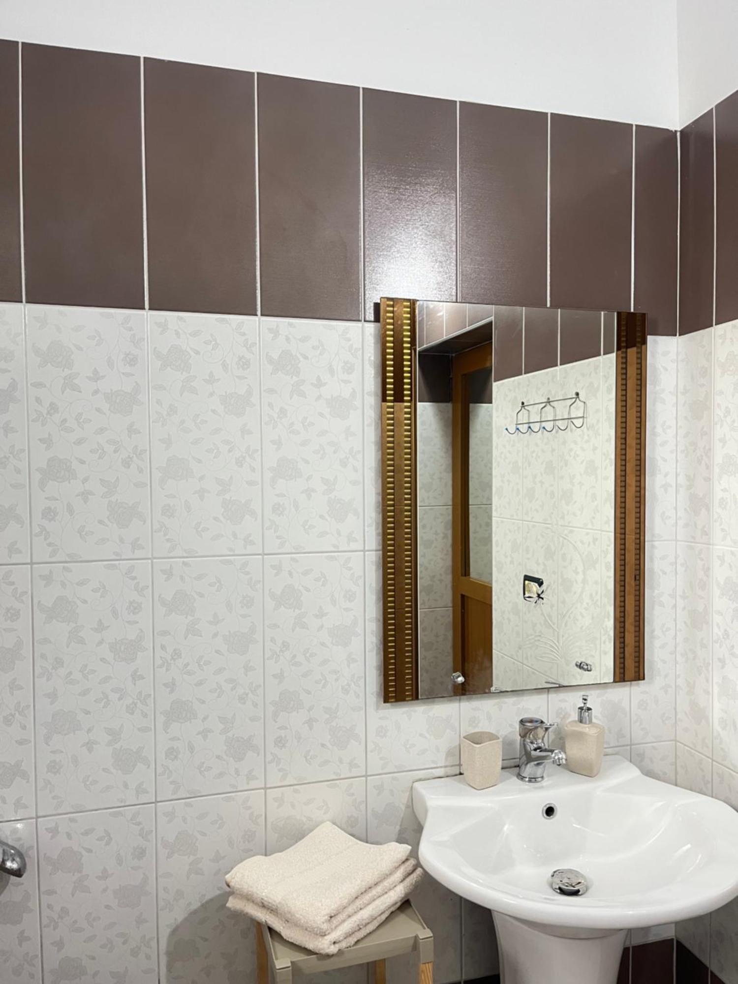 Blossom Apartments Vlore Bagian luar foto