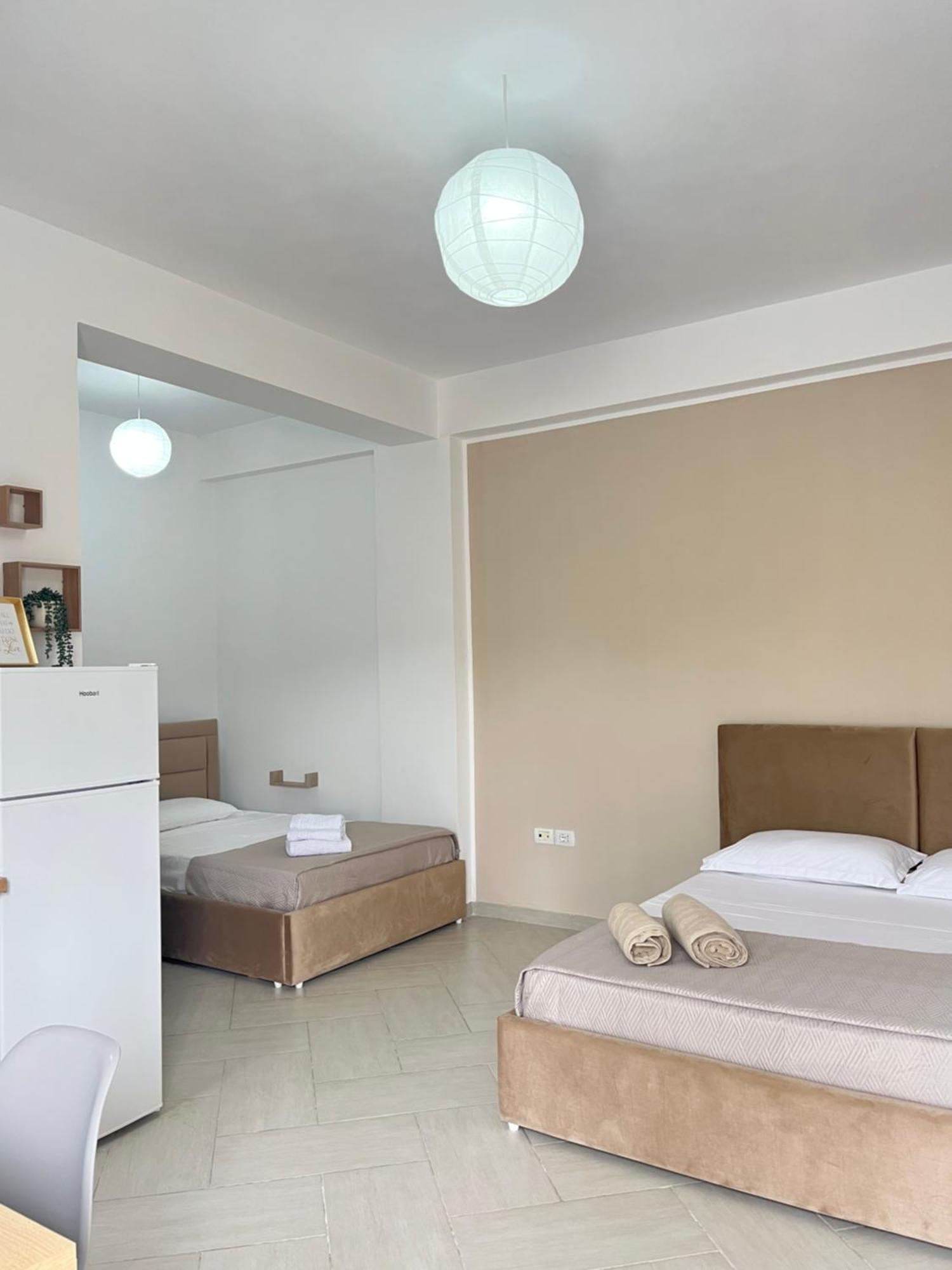 Blossom Apartments Vlore Bagian luar foto