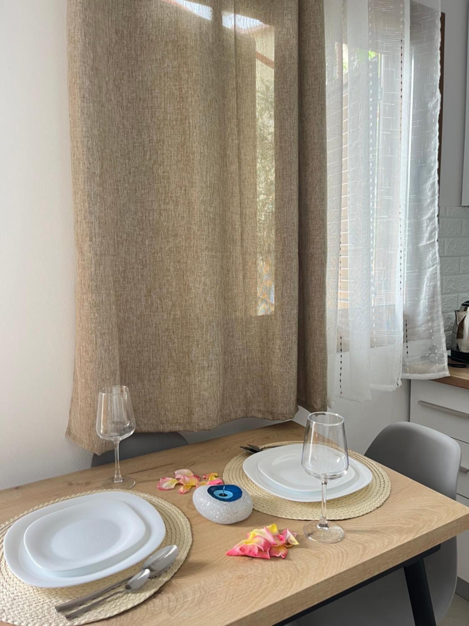Blossom Apartments Vlore Bagian luar foto