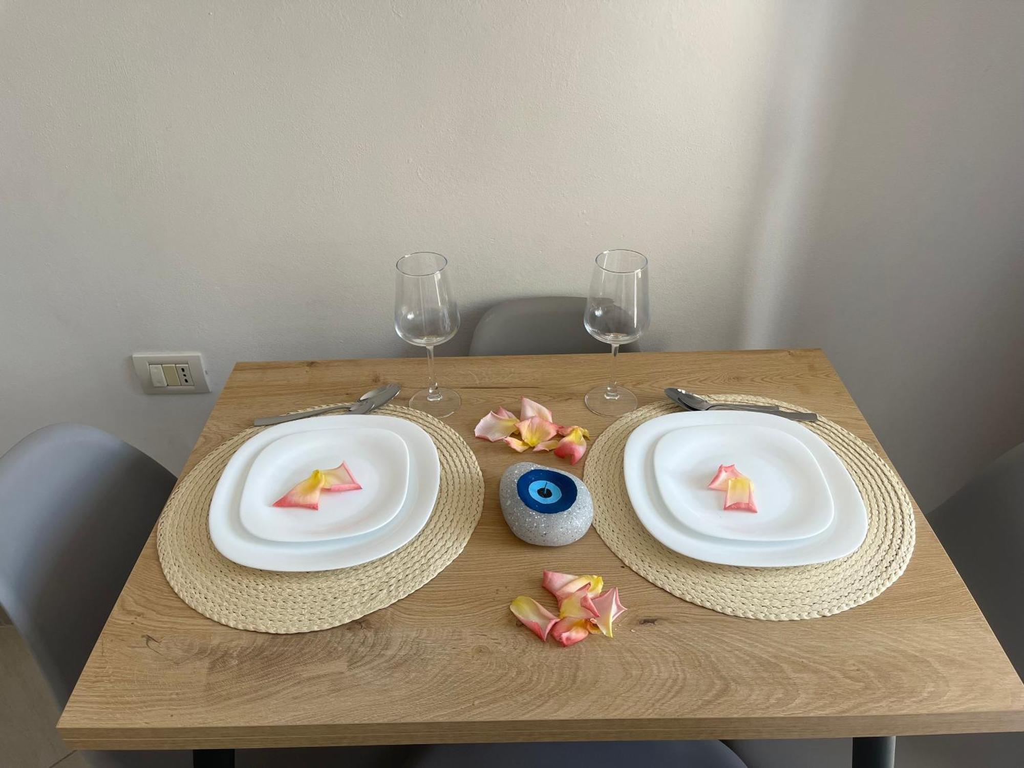 Blossom Apartments Vlore Bagian luar foto